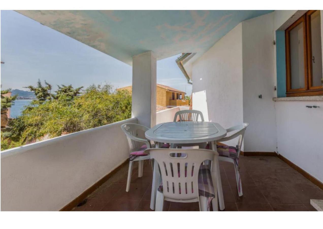 Casa Vacanze A Pochi Passi Dal Mare La Maddalena  Exterior photo
